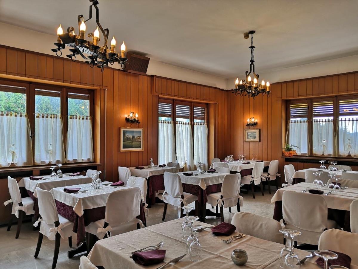 קסטיונה דלה פרסולאנה Albergo Ristorante Scanapa מראה חיצוני תמונה